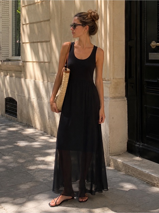 Yest Dresses & Skirts - Women's Black Sleeveless Maxi Dress - Classic Scoop Neck